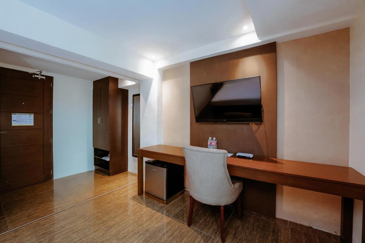 Emerald Boutique Hotel Legazpi Luaran gambar